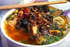 Quán Ăn Bún Ốc Cô Lan
