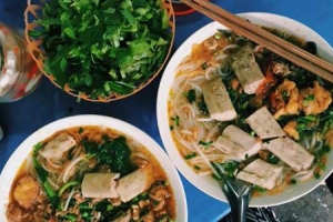 Quán Ăn Bún Ốc - Đền Lừ 2