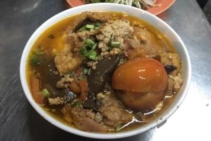 Quán Ăn Bún Riêu Cây Bàng