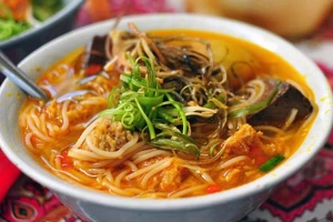 Quán Ăn Bún Riêu Cô Nam - Lê Lợi