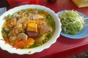 Quán Ăn Bún Riêu Cô Sáu