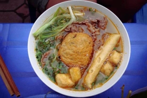 Quán Ăn Bún Riêu Cua - Hàng Chuối