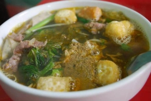 Quán Ăn Bún Riêu Cua - Nguyễn Văn Cừ