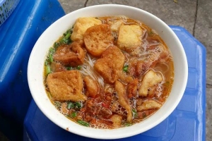 Quán Ăn Bún Riêu Cua Ốc & Canh Bún - Văn Thân
