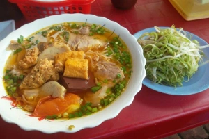 Bún Riêu - Quán Ăn Bình Dân