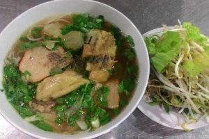 Quán Ăn Bún Sườn Bò - Tên Lửa