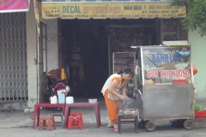 Quán Ăn Bún Thịt Nướng 18KC