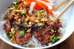 Quán Ăn Bún Thịt Nướng O Lợi