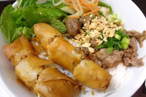 Quán Ăn Bún Thịt Xào & Chả Giò - Nguyễn Trãi
