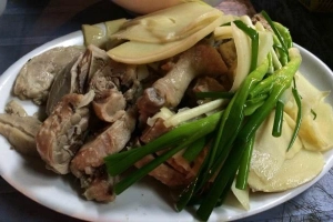 Quán Ăn Cô Thủy - Bún Vịt, Ngan Chặt
