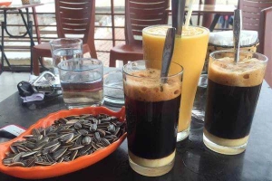 Cà Phê Giải Khát - Phạm Hồng Thái