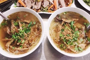 Quán Ăn Cà Ri & Bún Măng Vịt