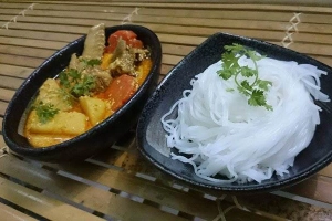Quán Ăn Cà Ri Nị - Huỳnh Văn Lũy