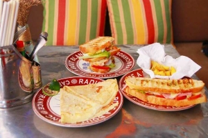 Nhà Hàng Cabanon Cafe & Food