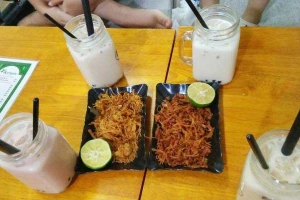 Cafe Azteen - Trà Sữa & Ăn Vặt