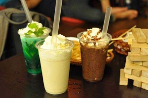 Cafe Ba Lá Trà - Trường Sơn