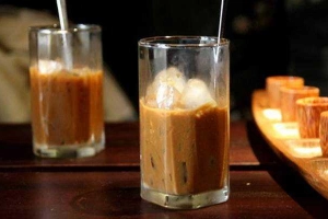 Cafe Bình Dân - Đinh Tiên Hoàng