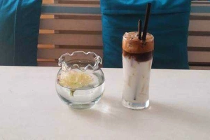Cafe Blue & White - Trà Sữa - Hoàng Diệu
