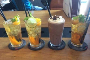 Cafe Caffeine - Nguyễn Gia Trí