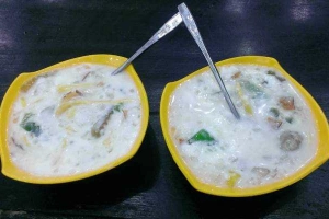 Cafe Chè Cung Đình Huế - Bạch Mai