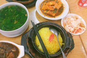 Cafe Cơm Niêu Singapore
