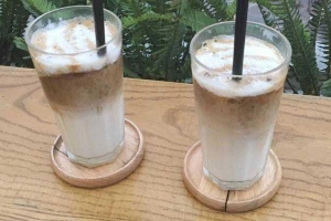 Cafe & Cơm Trưa