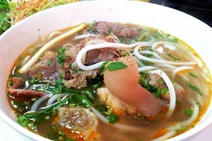 Cafe Dì Kim - Bún Bò & Mì Quảng