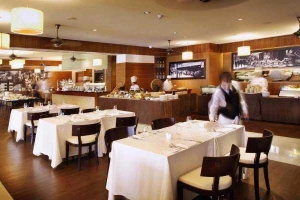 Cafe Du Lac - InterContinental Hanoi Westlake