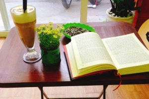 Cafe Entybooks - Trà & Sách