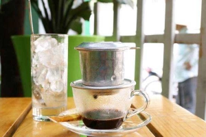 Cafe & Giải Khát - Cách Mạng