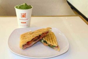 Cafe Guanabana Smoothie Bar - Lý Tự Trọng