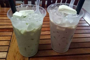 Cafe Hachi Milk Tea