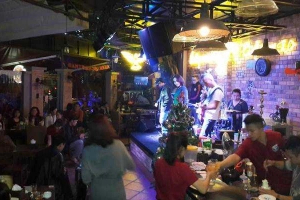 Cafe Holy Zone - Nguyễn Khánh Toàn