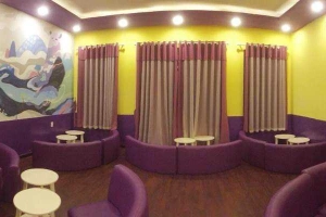 Cafe Hot & Cold - Trà Sữa & Xiên Que - Nguyễn Ảnh Thủ