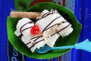Cafe Kem Cuộn Trái Cây Tươi 15K