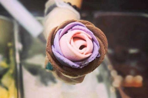 Cafe Kem Hoa Hồng Roseice - Zone 87