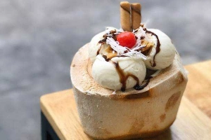 Cafe Kem Trái Dừa & Thạch Dừa Xiêm - Lý Thái Tổ