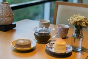 Cafe Kuri Kuri - Cup & Cake