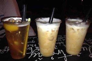 Cafe Lá Tea & Cocktail