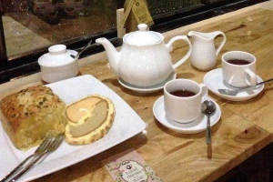 Cafe Lucid Dream - Tea & Cake