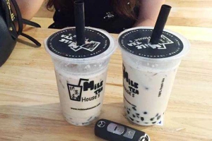 Cafe Milk Tea House's