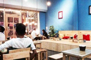 Cafe Moon Moon Tea