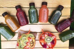 Cafe Naked Juice Bar