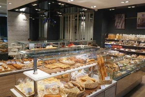 Cafe Paris Baguette - Hoàng Đạo Thúy