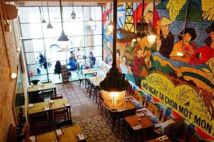 Cafe Propaganda Saigon - Dì Hai - Món Việt