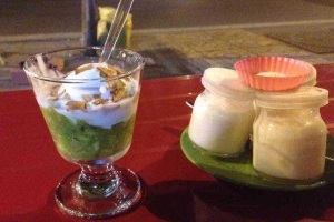 Cafe Quán Bơ - Kem Bơ