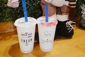 Cafe Queen Tea
