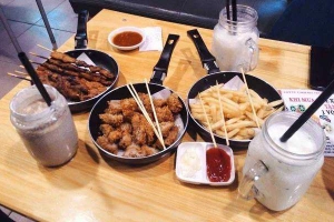 Cafe Redcat Food & Drink