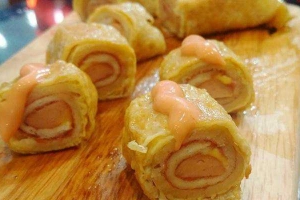 Cafe Roll IceReam - Bờ Bao Tân Thắng