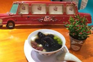 Cafe She & Soy - Drink & Food